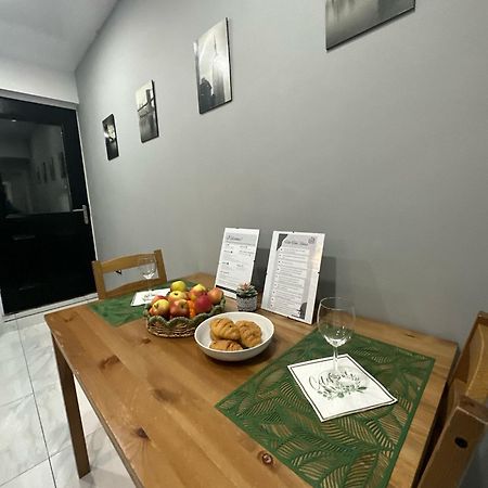 2 Bedroom Flat With Hot Tub Κάρντιφ Εξωτερικό φωτογραφία
